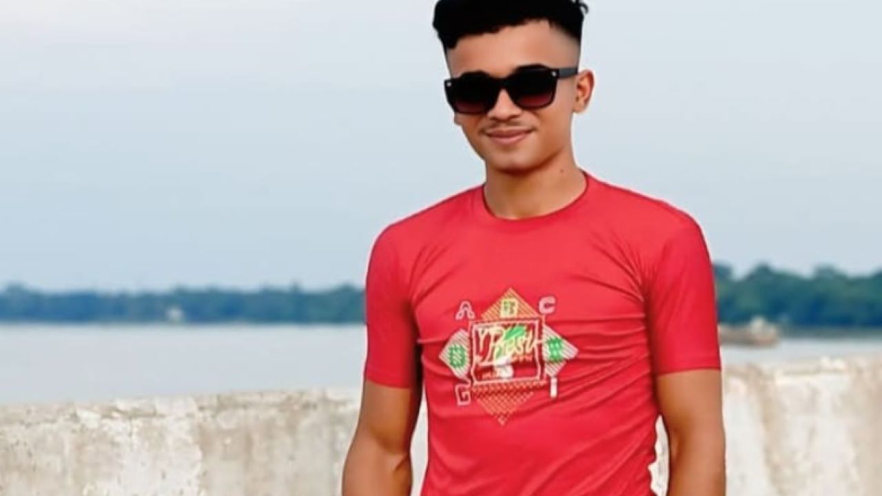 কালিয়ায় ইটভাঙ্গা ট্রলি নিয়ন্ত্রণ হারিয়ে চালক নিহত