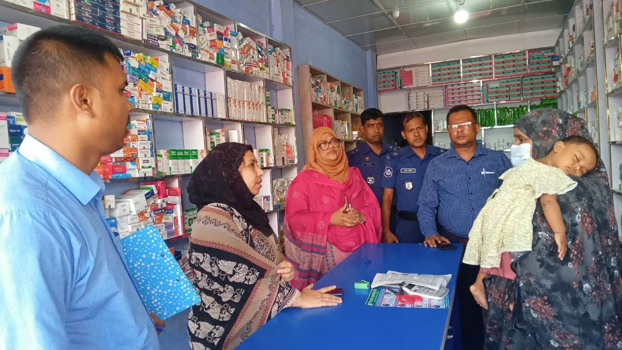 পদার্থবিজ্ঞানে পড়াশোনা করে প্রেসক্রিপশন জগদল বাজারের ফার্মেসিকে ২০ হাজার টাকা জরিমানা