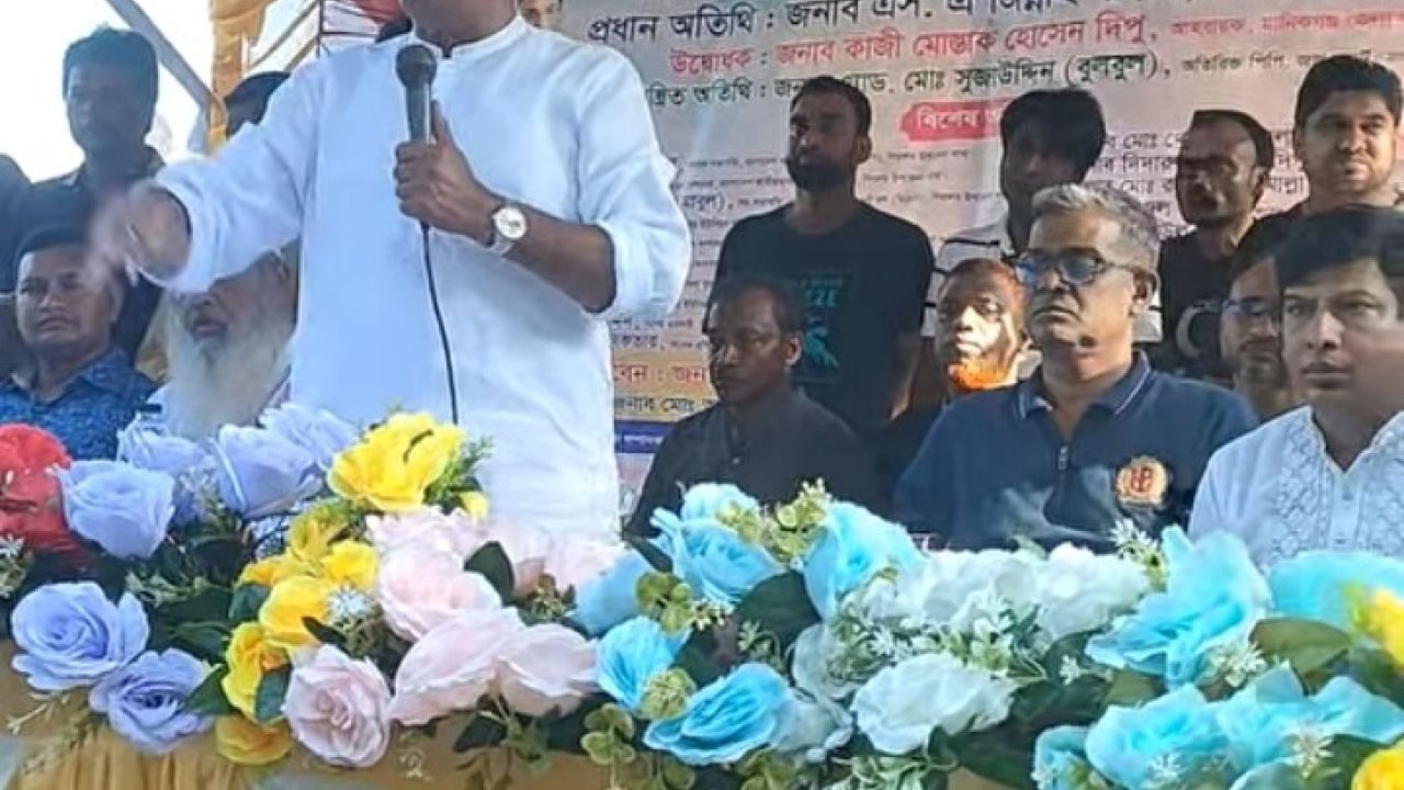 মানিকগঞ্জ সারাশিনে গ্রাম বাংলার ঐতিহ্যবাহী হাডুডু খেলা অনুষ্ঠিত 