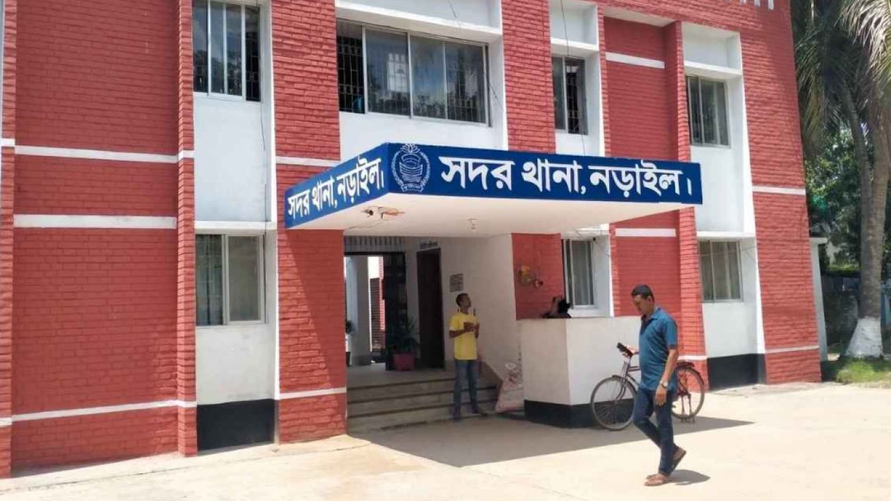 নড়াইলে চাচার বিরুদ্ধে ভাতিজিকে ধর্ষণের অভিযোগ